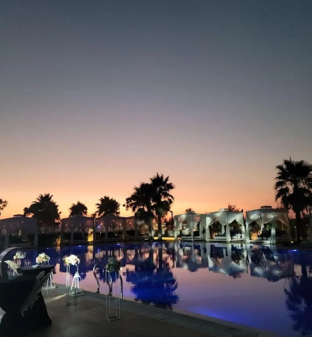 Perla Apartment 2- Seaview & Central
