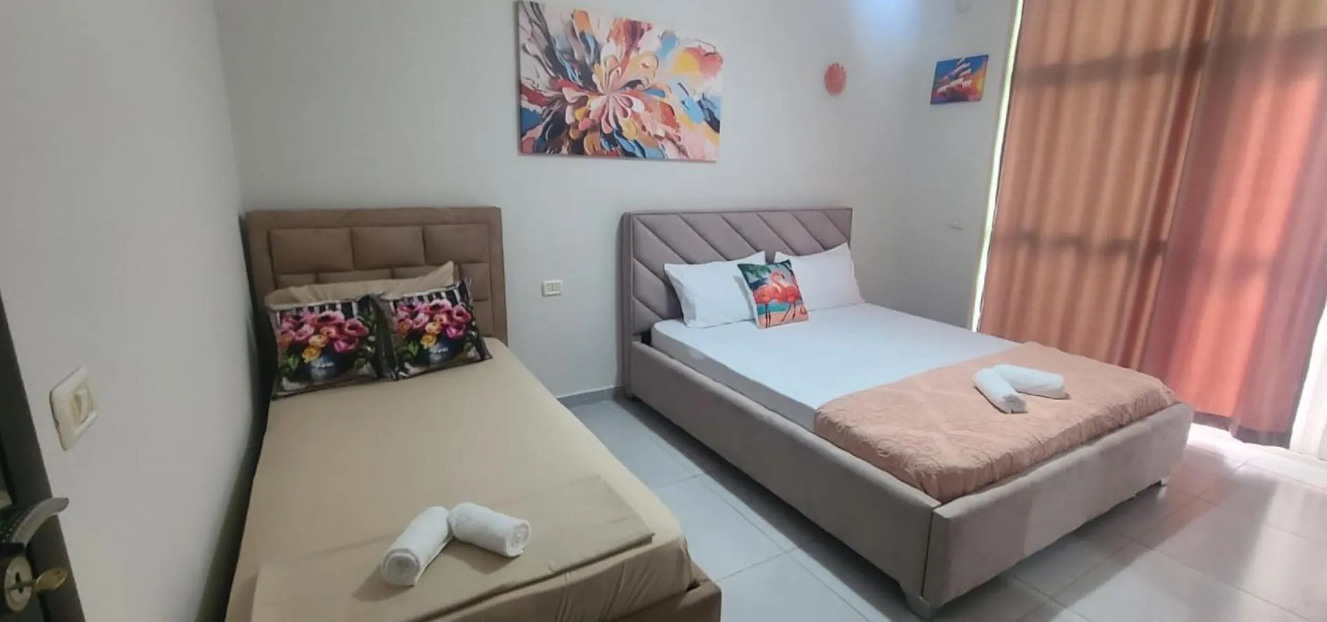 Perla Apartment 2- Seaview & Central