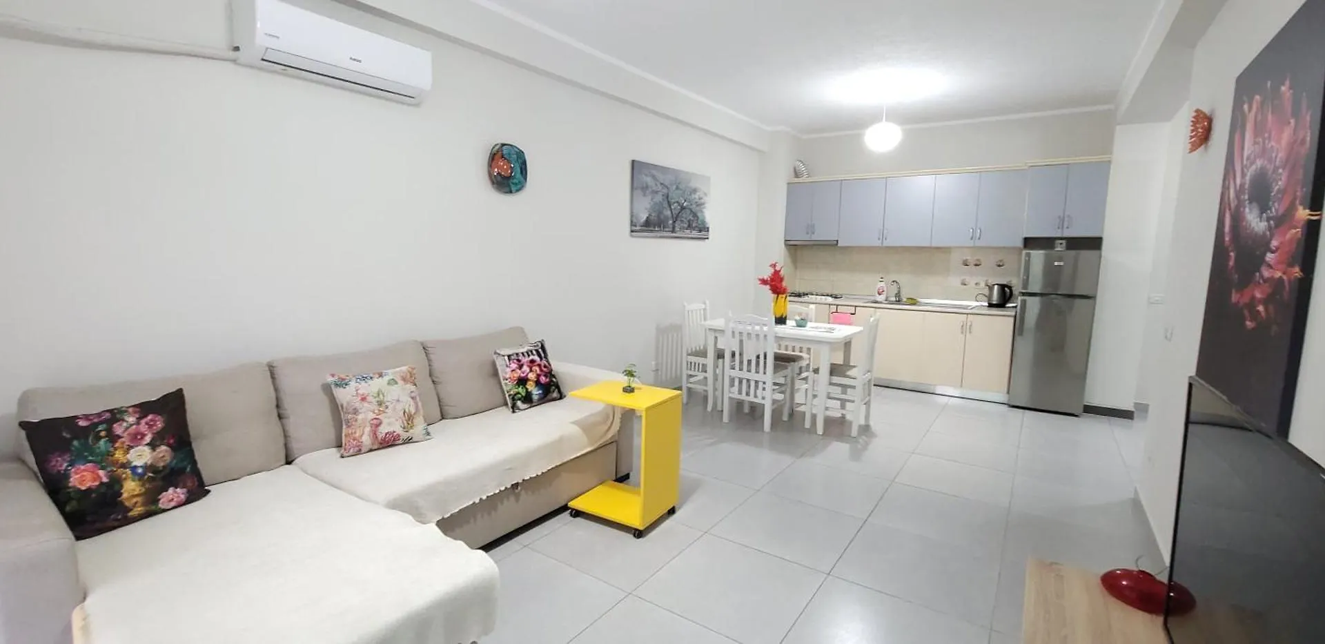 Perla Apartment 2- Seaview & Central  Golem (Tirana)